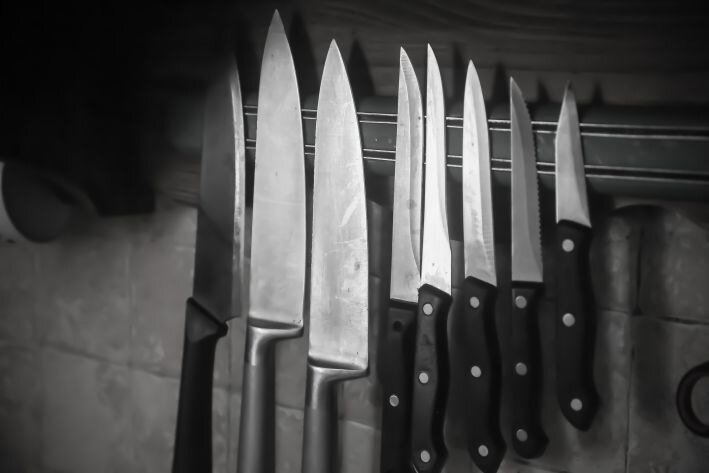 Secretul plăcilor și cuțitelor eterne: Cum să îngrijești ustensilele de bucătărie, astfel încât să servească ani de zile Cuțite