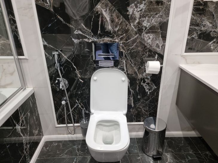 Toaleta în rugină? În total, un pahar al acestui produs - nu va exista nicio urmă, instalațiile sanitare vor deveni ca un nou toaletă