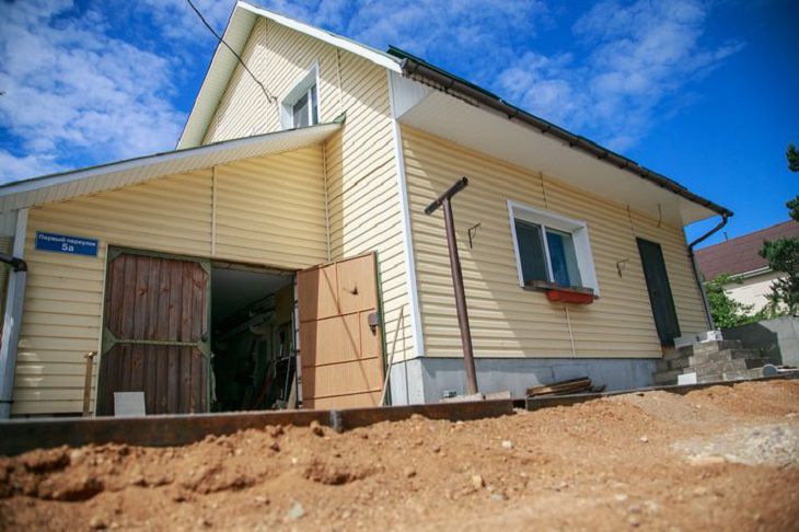 Siding -ul nu mai este relevant. Acest material o depășește mult, iar casa este mai bună casă