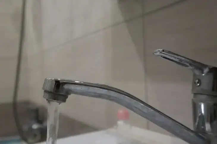 Oțel inoxidabil inoxidabil în bucătărie și baie va dispărea în 1 minut: nu ai făcut -o niciodată Robinet