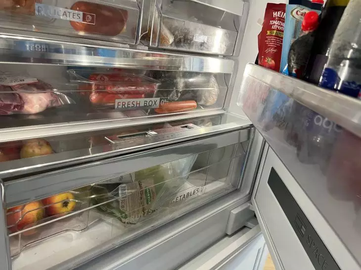 Nu depozitați niciodată aceste produse la ușile frigiderului. În caz contrar, trebuie să -l arunci frigider