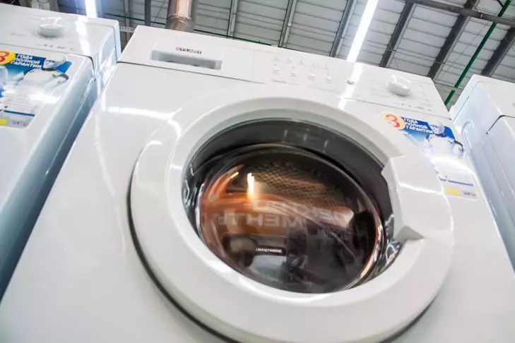 De ce, atunci când spălați o geacă în jos, adăugați un prosop: aceasta este ceea ce gospodinele cu experiență fac asta tehnică